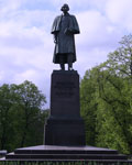 Памятник Гоголю, Москва.